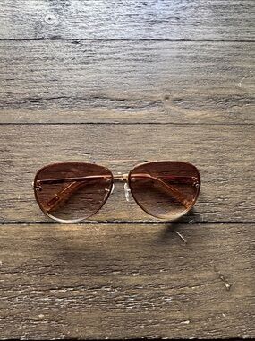 Aviator Style Women's Sunglasses in Brown - Le specs